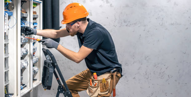 Best Circuit Breaker Repair  in Saltville, VA